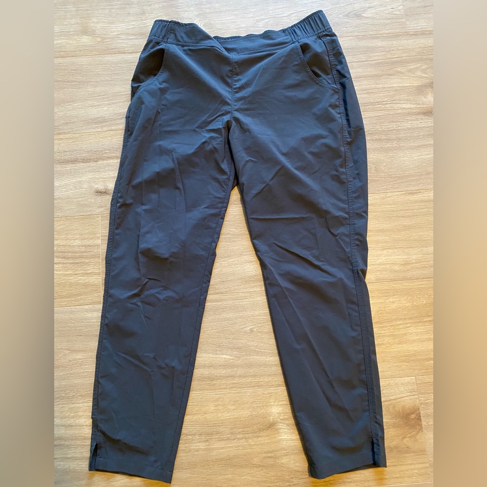 Eddie Bauer Womens “Departure” pants sz M